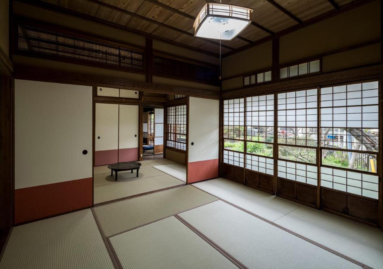 平野邸 Hayama Hotel ภายนอก รูปภาพ