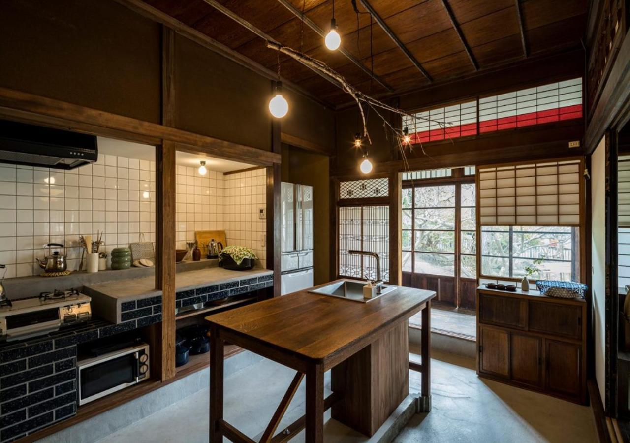平野邸 Hayama Hotel ภายนอก รูปภาพ